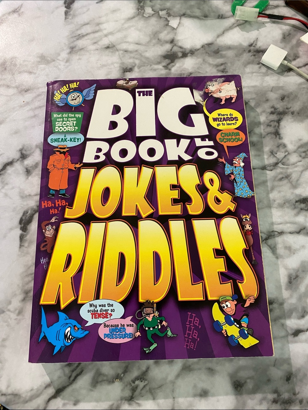 The Big Book of Jokes & Riddles - Purple Kids Joke & Riddle Book